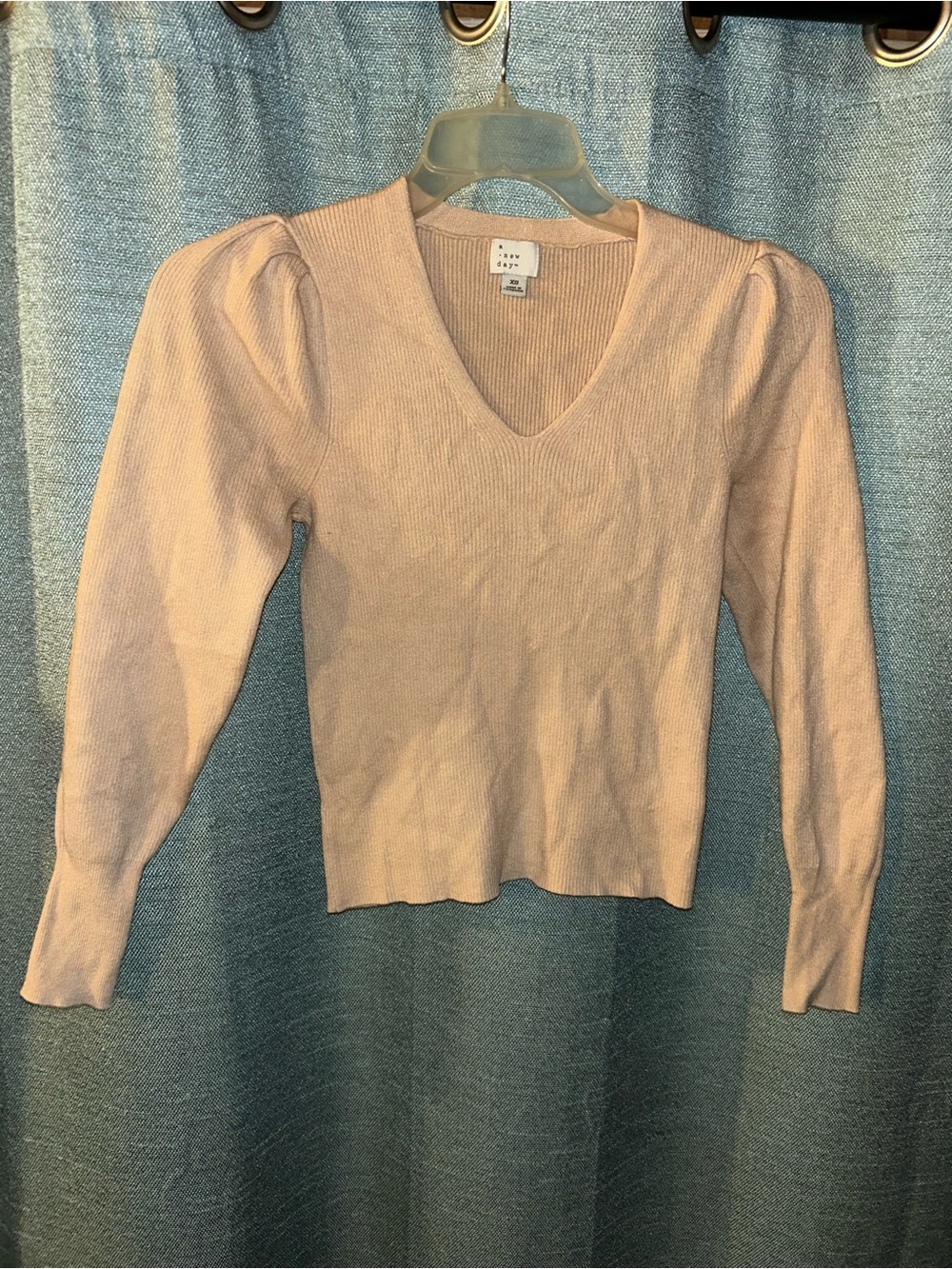 a new day V-Neck Puff Sleeve crop top Sweater XS